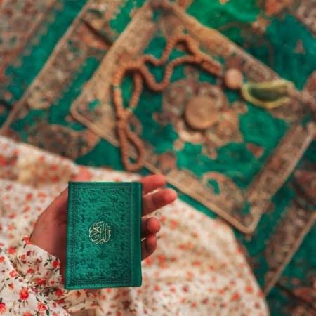 آیا استخاره آینده را نشان می‌دهد؟